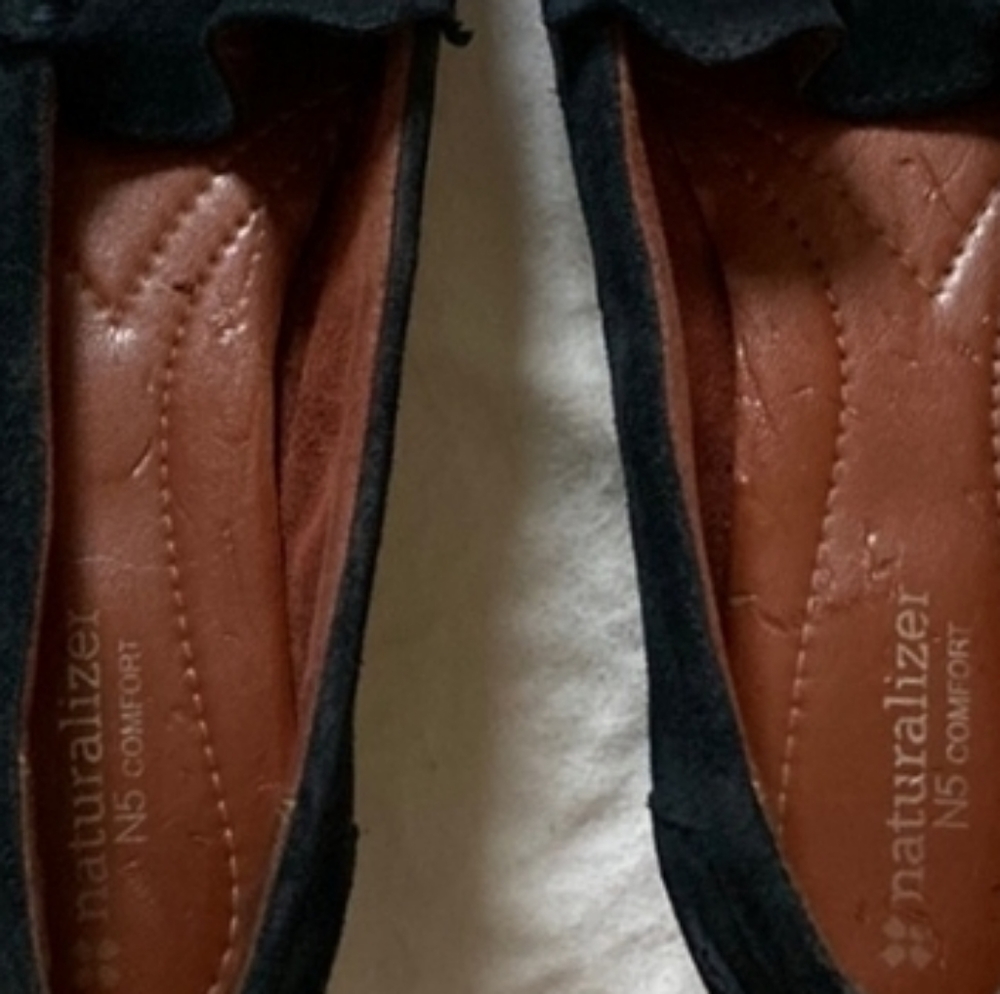 Naturalizer N5 Comfort Loafer - Picture 7 of 13